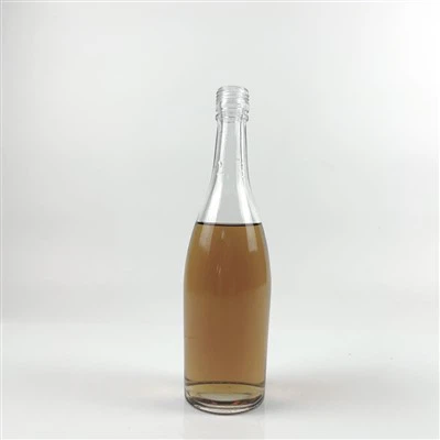 Bouteille en verre de whisky classique de qualité supérieure